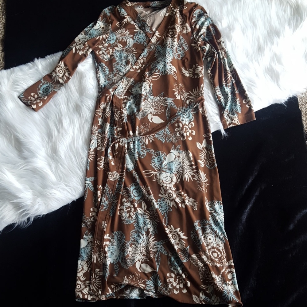 💕 BCBGMaxAzria wrap dress.